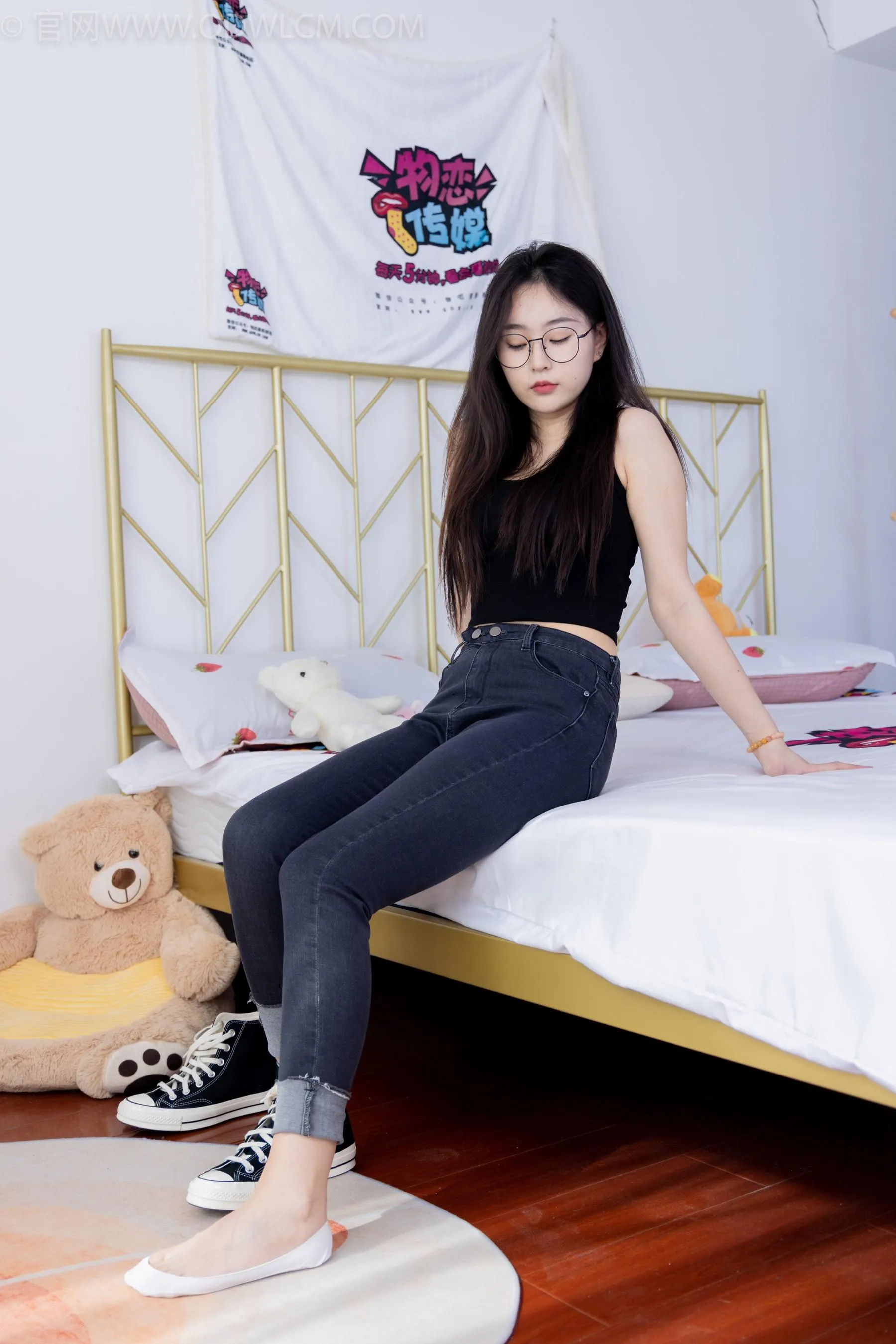 物恋传媒 NO.1497 美兔-春雨绵绵 [151P]插图1